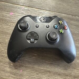 Microsoft Xbox One Wireless Controller Official OEM‎ Black Model 1537 Untested